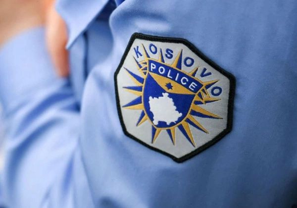 Përleshje mes burrit dhe gruas në Prishtinë, arrestohen dhe më pas lirohen