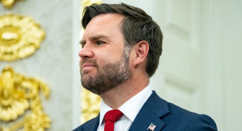 Administrata Trump ka reduktuar objektivat në luftën me Iranin duke u fokusuar vetëm në stabilitetin e çmimeve të naftës dhe parandalimin e armëve bërthamore.