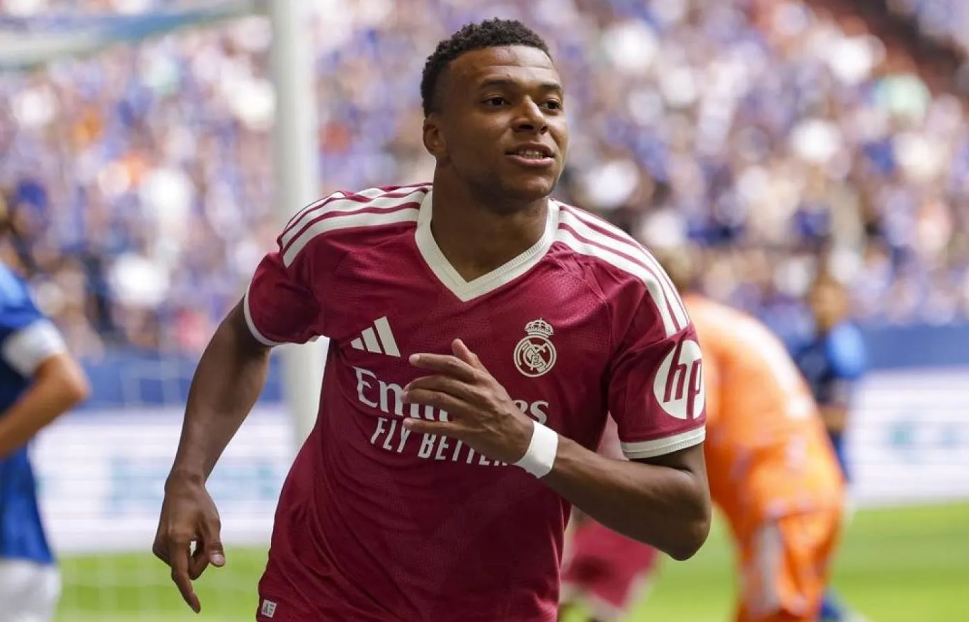 Mbappé rikthehet dhe shënon në fitoren 3-0 të Real Madrid ndaj Schalke 04, me afrimet e reja Cucurella, Konaté dhe Diomande në fushë.