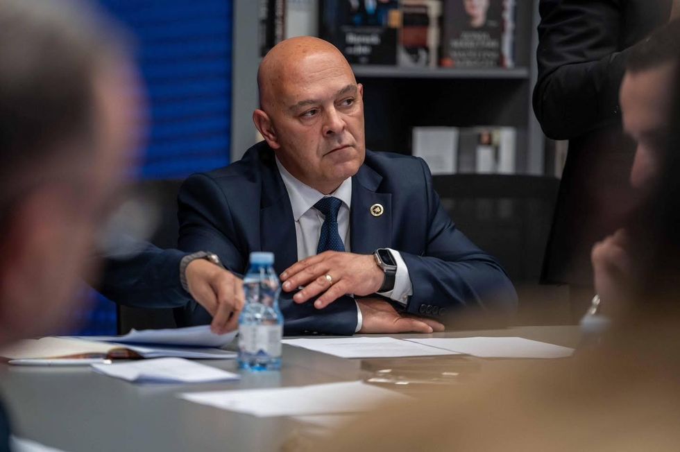 Infiltrimi i shërbimeve sekrete armike në institucionet e Kosovës, shqetësimi i Gjinit
