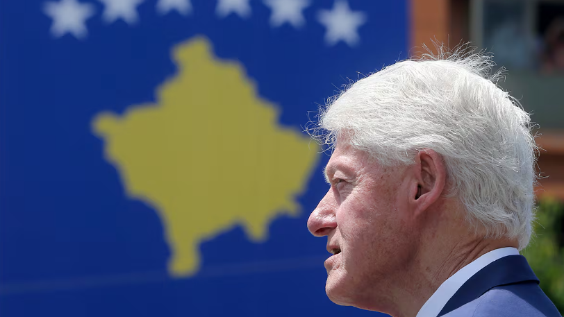 Bill Clinton feston 80-vjetorin pas një jete plot sfida dhe suksese