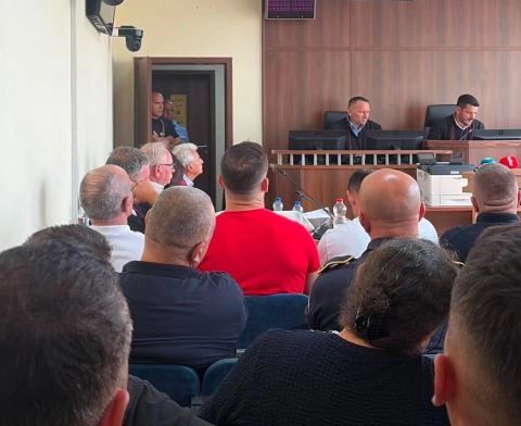 Gjykata Themelore në Pejë pranon si provë video-incizimin ku Kreshnik Mehmetaj shihet duke gjuajtur me armë gjatë rigjykimit për vrasjen në Gllogjan.
