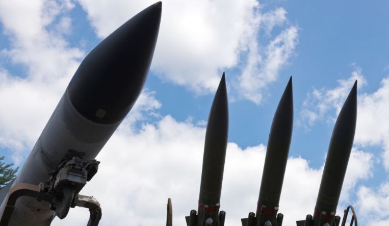 Sllovenia rinovon arsenalin me 3,000 raketa ajër-tokë për vitet 2028-2029