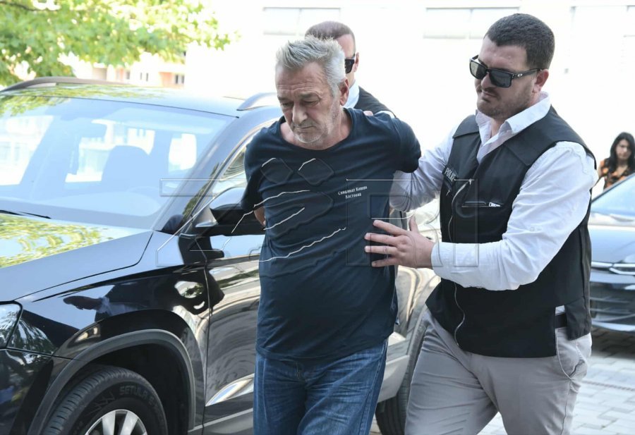 Aktakuza ndaj Sinisha Spasiqit u ngrit më 11 gusht 2026 me propozim për vazhdim të paraburgimit, ku ai ndodhet që nga gushti i vitit të kaluar.