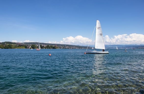 Liqeni i Cyrihut në nivel rekord të ulët, ndikime të mëdha në transport dhe sport