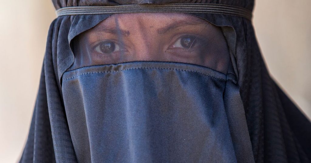 Portugalia vendos gjoba deri në 3,000 euro për shkelësit e ligjit që ndalon mbulimin e fytyrës në hapësira publike.