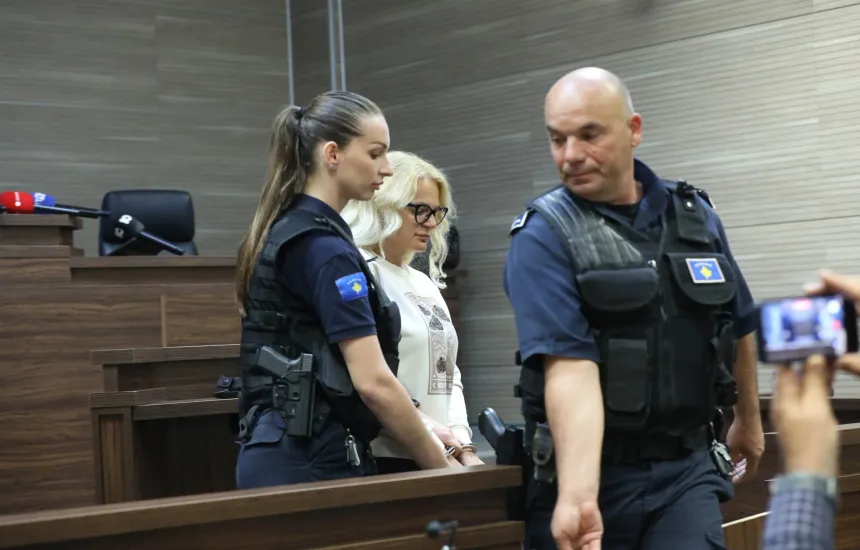 Gjykata Themelore në Prishtinë ka publikuar aktgjykimin e plotë ku tregohet se Jelena Gjukanoviq i ka përcjellë informacione të detajuara agjentit të BIA-s, Aleksandar Vllajiq, duke përfshirë shqetësimet e OSBE-së për kryetarin e Mitrovicës së Veriut, Dragisha Milloviq.