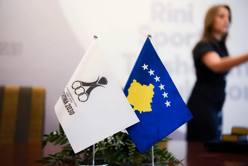 Delegacioni serb lëshoi sallën gjatë raportimit të Kosovës për Prishtina 2030.