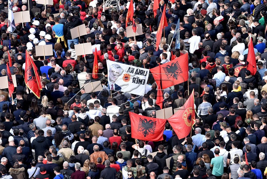 “Liria ka Emër” fton liderët politikë Kurti, Hamza, Abdixhiku dhe Haradinaj të marrin pjesë në “Marshin për Liri” më 12 shtator në Prishtinë.