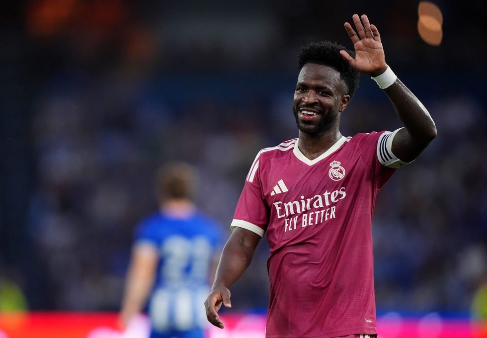 Pse Vinicius zgjodhi të qëndrojë te Real Madridi? Agjenti tregon të vërtetën