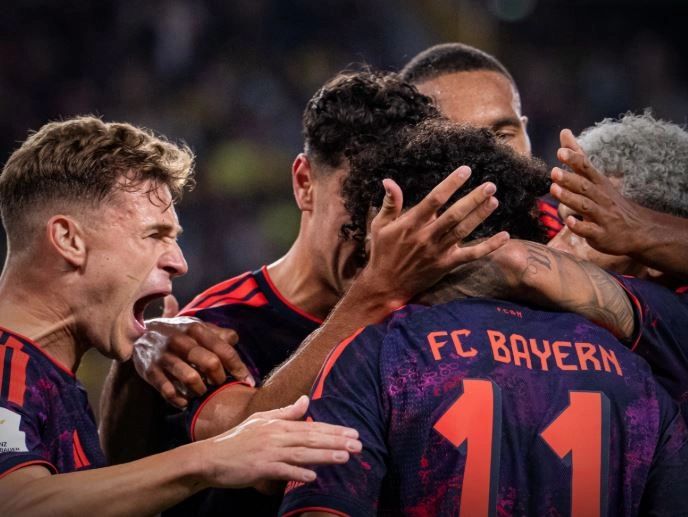 Bayern Munich fitoi Superkupën e Gjermanisë duke mposhtur Borussia Dortmundin 2-1 në “Der Klassiker”.