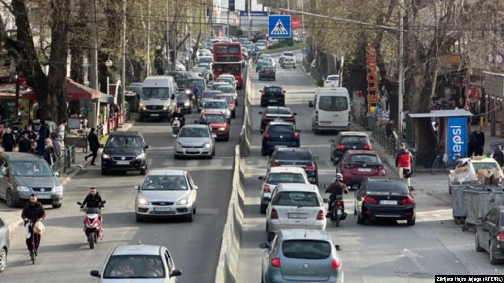Maqedonia e Veriut ka vënë në funksion aplikacionin mobil “Qytet i Sigurt” për digitalizimin e gjobave të automjeteve me targa të huaja.