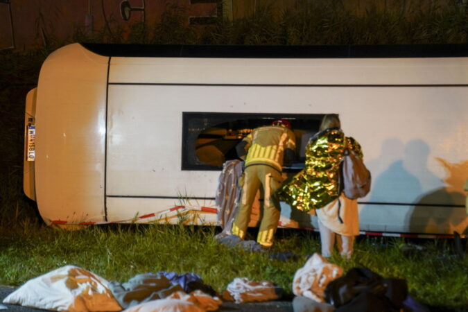 Përplasje e rëndë në Holandë, nxënës gjermanë të plagosur në aksident me autobus