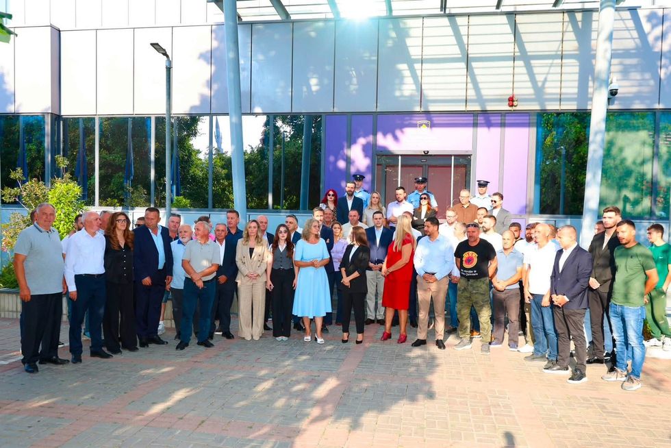 PDK kërkon me forcë konstituimin e Kuvendit, protesta para Qeverisë vazhdon
