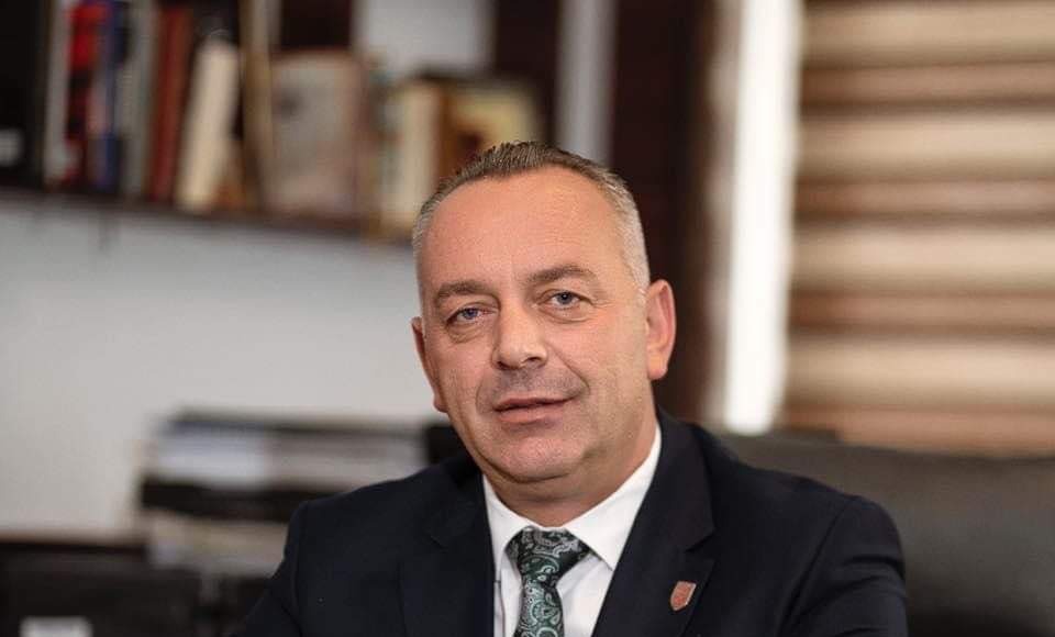 Bashkim Ramosaj mbështet fuqishëm ish-krerët e UÇK-së në Hagë