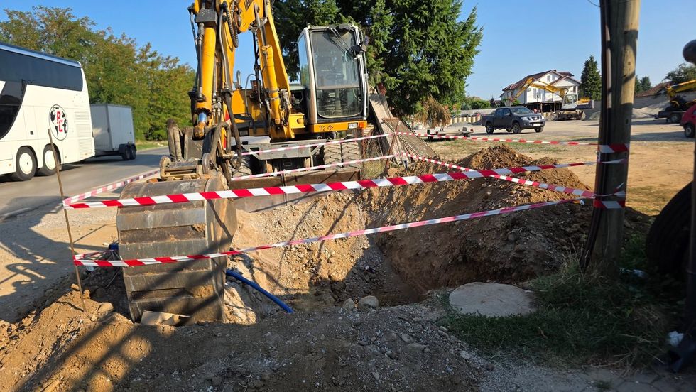 Punimet në ujësjellës lënë dy fshatra të Gjakovës pa ujë për disa orë