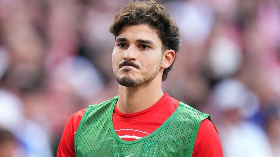 Bordi drejtues i Atletico Madridit konfirmon vendimin përfundimtar për të mos negociuar transferimin e Julian Alvarezit te Barcelona.