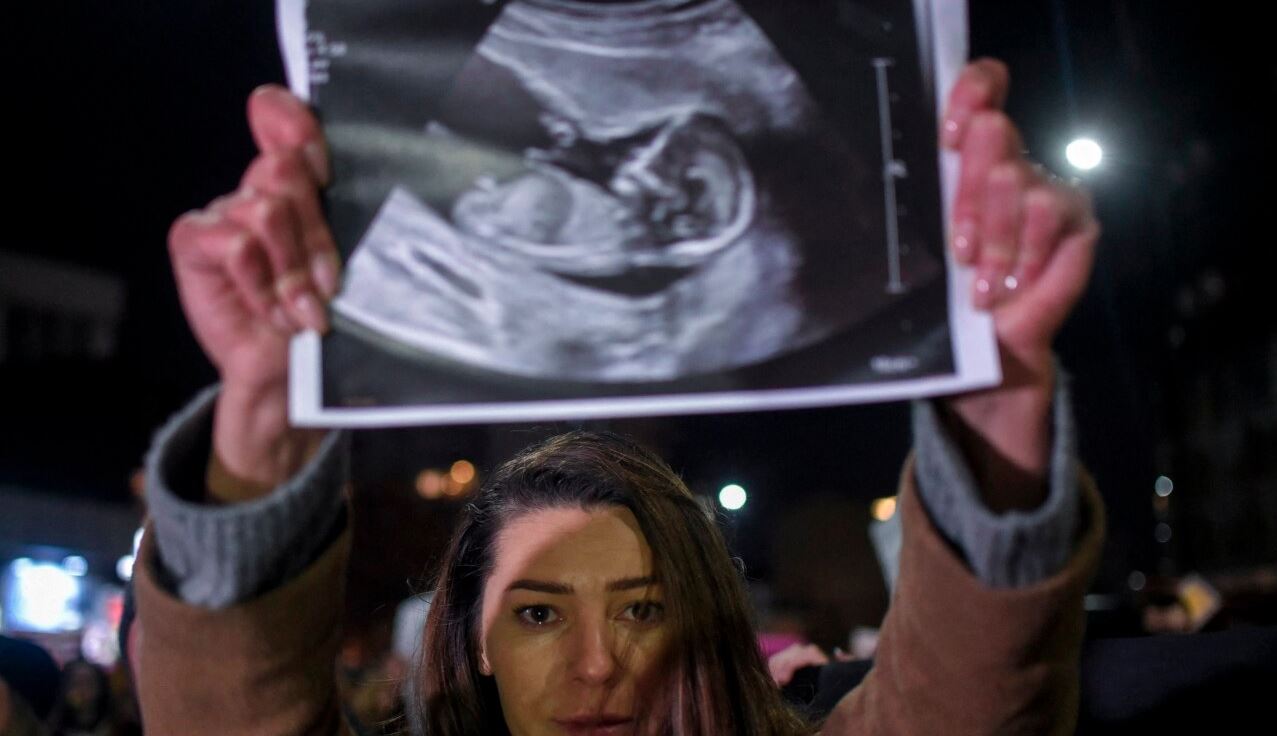 Si dallohet rreziku i femicidit kur burrat duken të zakonshëm?