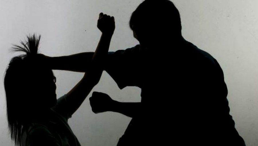Përleshje fizike në Klinë përfundon me arrestimin e një burri dhe lirimin e një gruaje