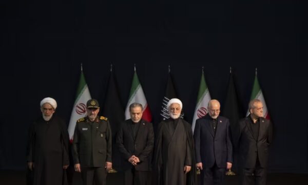 Përplasja e brendshme në Iran që mund të vendosë fatin e luftës së Trumpit