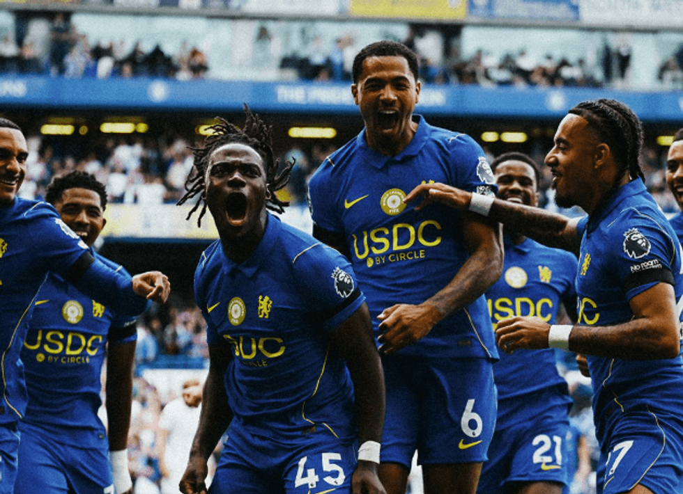 Chelsea fiton 4-3 ndaj Brightonit me golin e parë të Cole Palmerit në sezon.