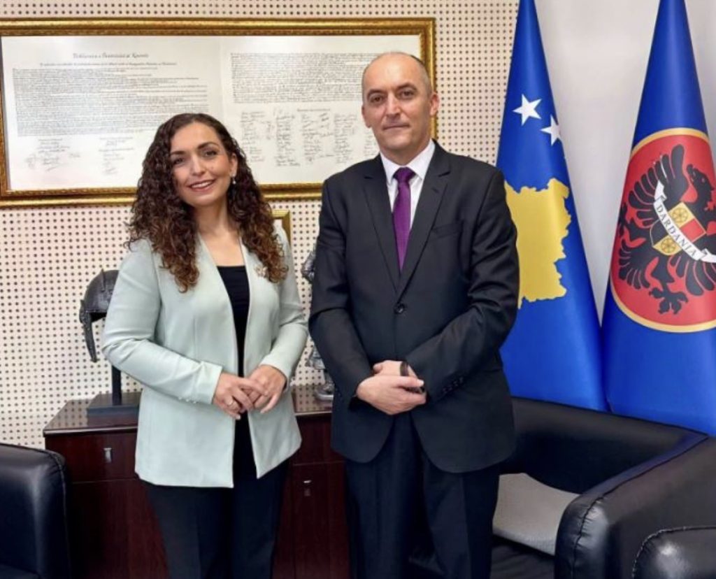 Vjosa Osmani përkrah kandidaturën e Bekim Sejdiut për President të Kosovës