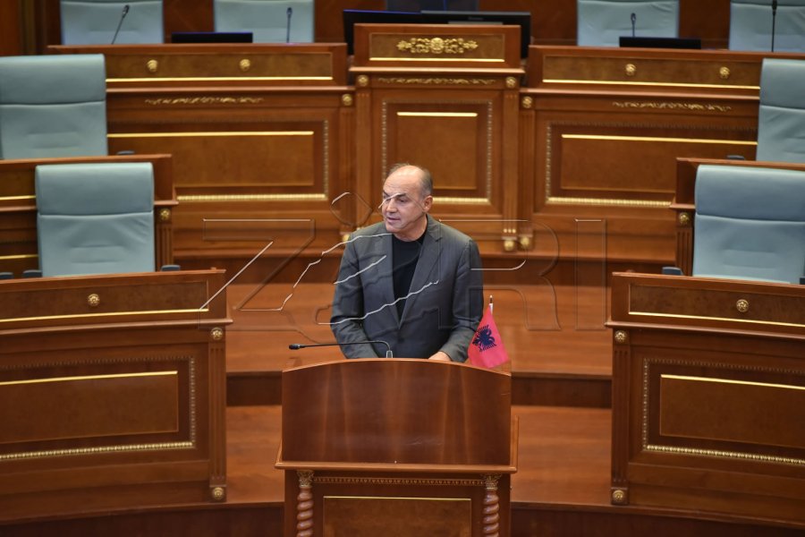 Gjendja politike në Kosovë: Puçi kushtetues dhe themelet e rrënuara të shtetit