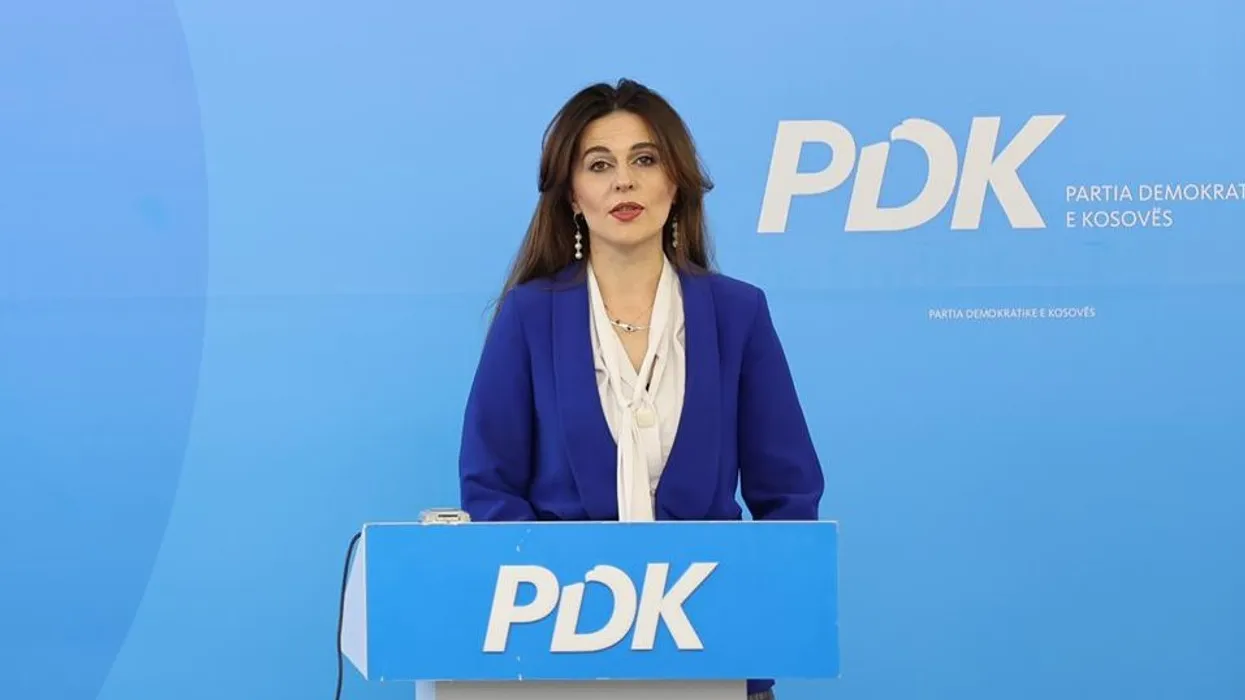 Vlora Çitaku kërkon të mos përfshihet Hashim Thaçi në pazaret politike