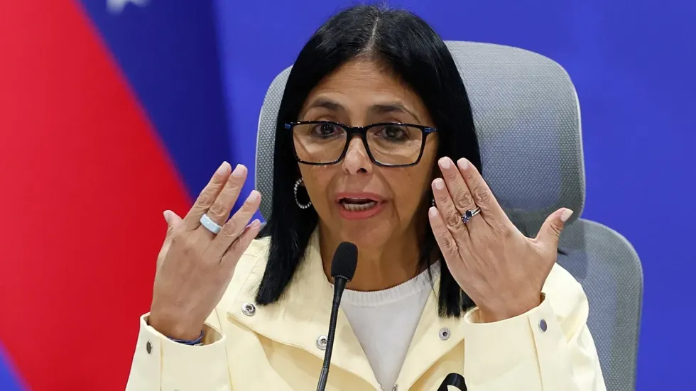 Venezuela i dorëzon SHBA-së kontrollin mbi rreth 20% të rezervave të naftës në një marrëveshje të miratuar nga Parlamenti.