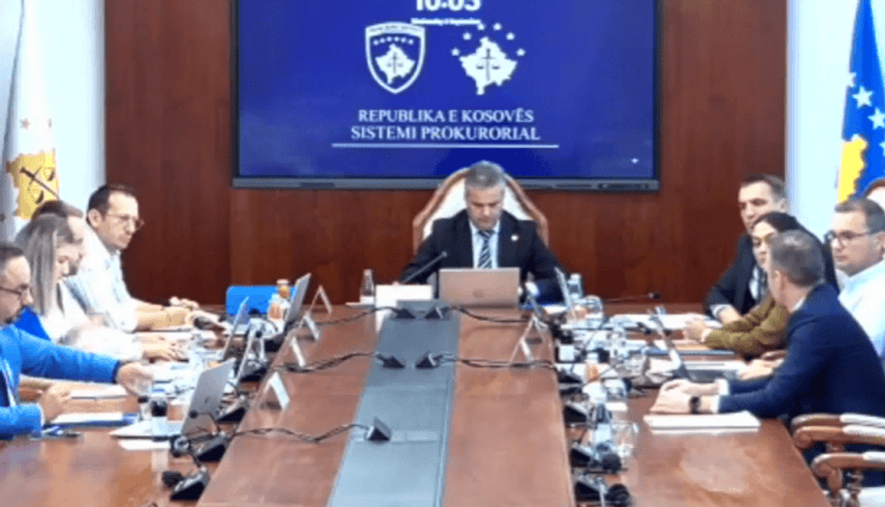 Kryeprokurori i Apelit, Agron Bajrami, paralajmëron njoftimin e emrave të prokurorëve që nuk zbatojnë udhëzimet dhe komentojnë vendimet e Apelit.