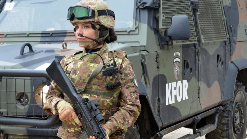 Zvicra ka miratuar rritjen e kontingjentit ushtarak në Kosovë nga 215 në 300 persona.