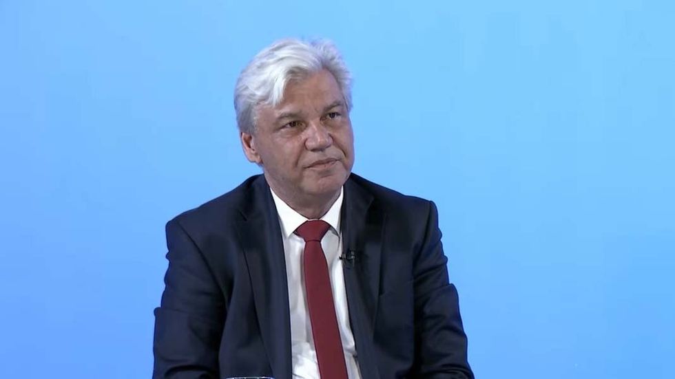 Kriza politike në Kosovë drejt zgjedhjeve të jashtëzakonshme