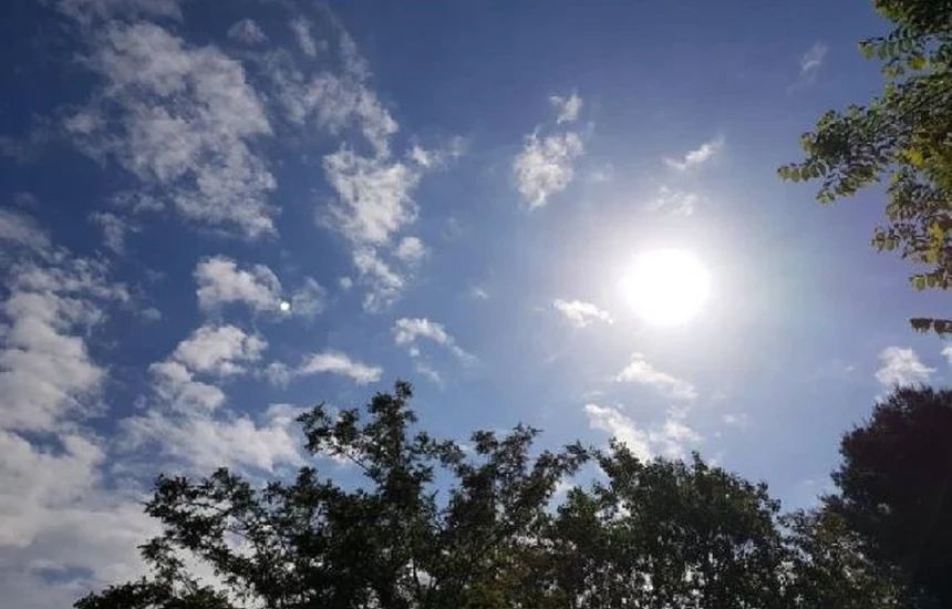 Ditë e ngrohtë me diell dhe vranësira të shpërndara në Kosovë