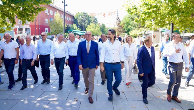 Përplasjet mes komunave dhe Qeverisë rrezikojnë projektet dhe financat lokale