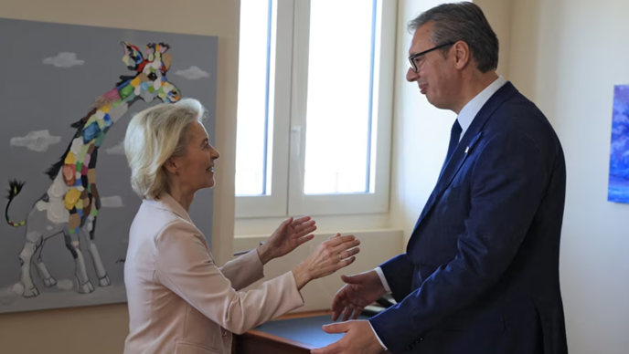 Vizita e von der Leyen në Serbi në prag të zgjedhjeve, një dilemë e madhe për BE-në