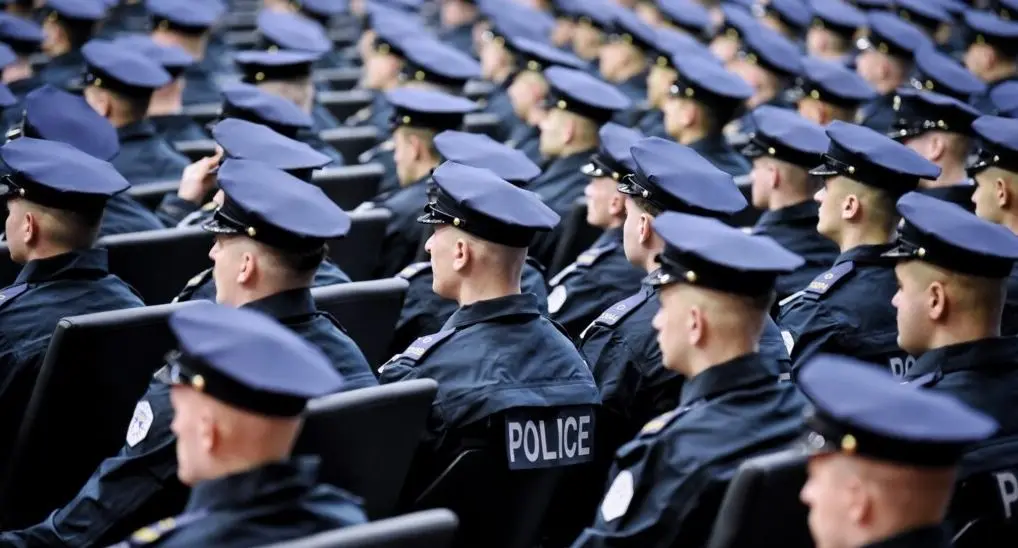 Policia e Kosovës kremton 27-vjetorin me ceremoni solemne në Prishtinë
