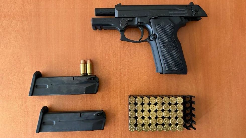 Mosmarrëveshje fqinjësore në Ferizaj përfundon me sekuestrim armësh dhe procedim penal