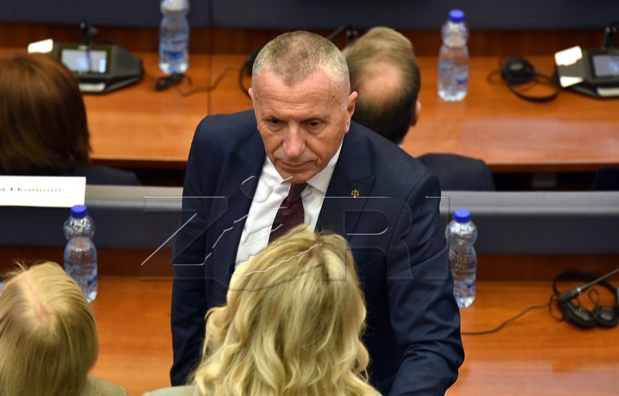 Një fantazmë e re mbi Ballkanin: “Bota serbe” dhe varrimi i Mlladiqit