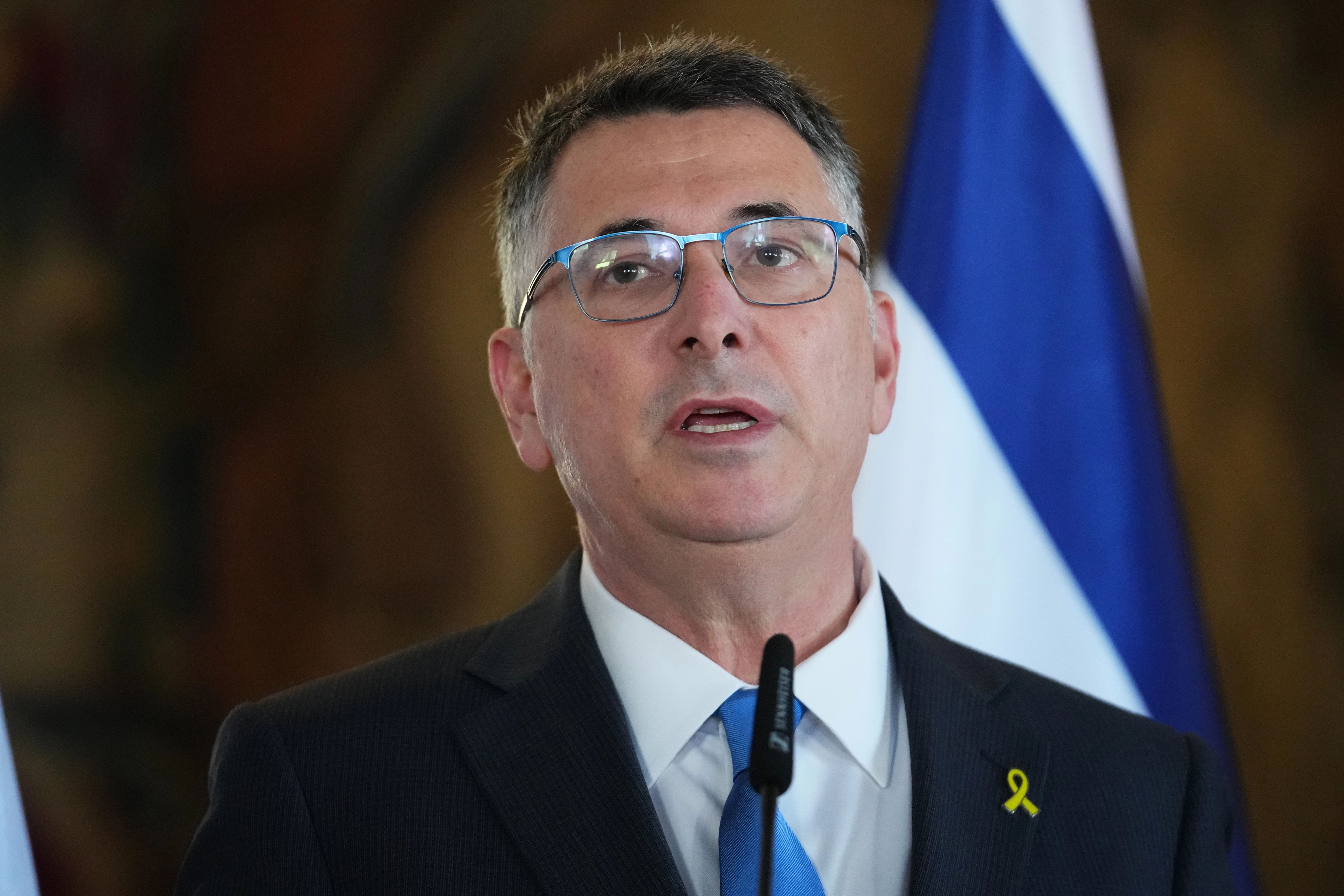 Izraeli kundërpërgjigjet me mbylljen e konsullatës britanike dhe ndalimin e deputetëve në Jerusalem