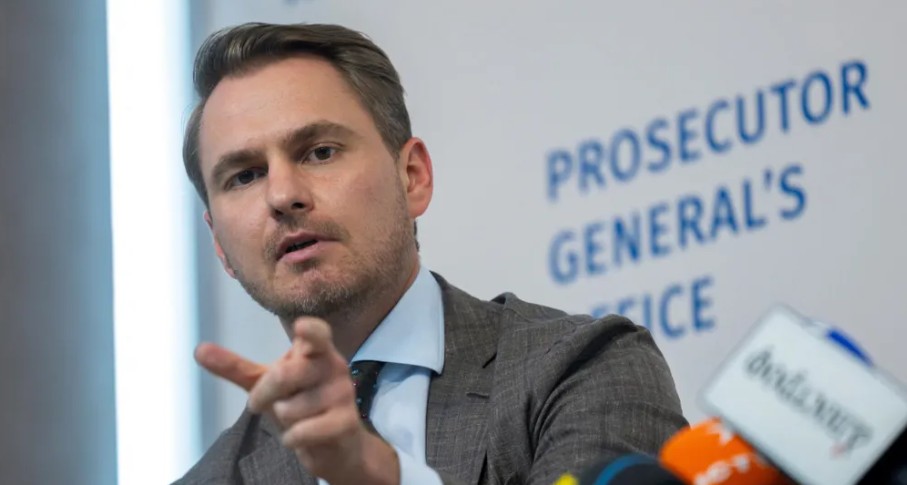 Dorëheqja e Kryeprokurorit të Ukrainës nën hijen e akuzave për korrupsion