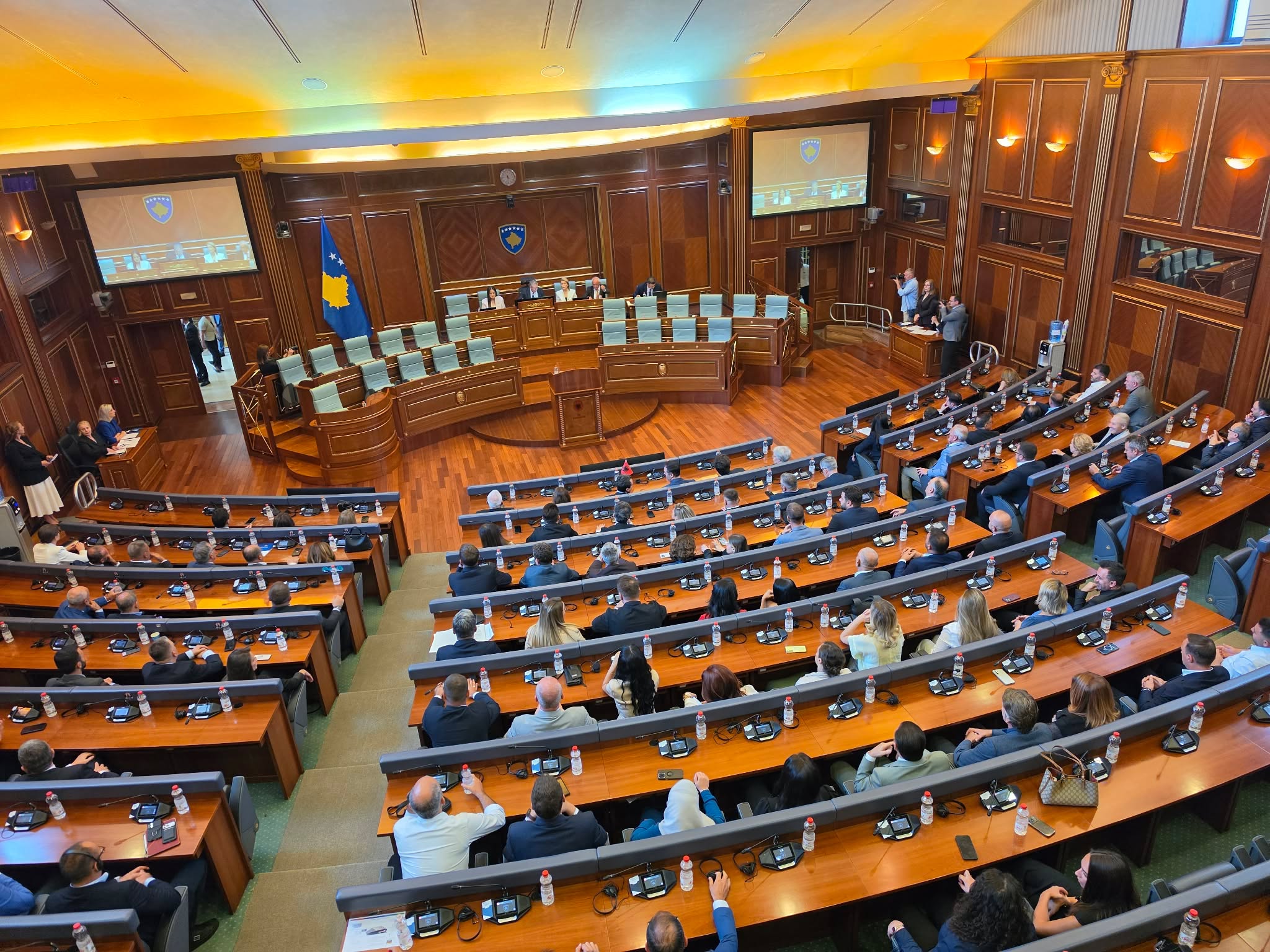 Albulena Haxhiu pritet të propozohet sërish nga LVV-ja për kryetare të Kuvendit të Kosovës.