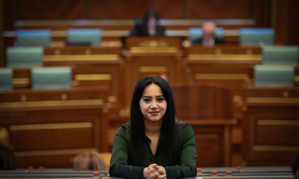 Deputetja e Vetëvendosjes kërkon hetim për deklaratën e deputetit serb në Kuvend