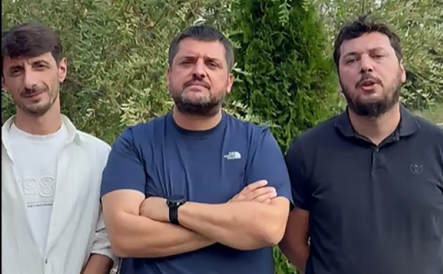 Tre aktorët e “Logjikonomisë”, Fisnik Ademi, Granit Uka dhe Agan Asllani, i janë bashkuar thirrjes për Marshin për Liri më 12 shtator në Prishtinë.