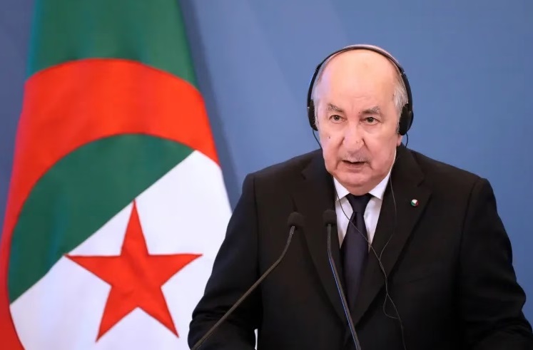 Algjeria ka njoftuar zyrtarisht ndërprerjen e marrëdhënieve diplomatike me Emiratet e Bashkuara Arabe dhe ka dhënë 48 orë afat për largimin e ambasadorit të UAE-së.