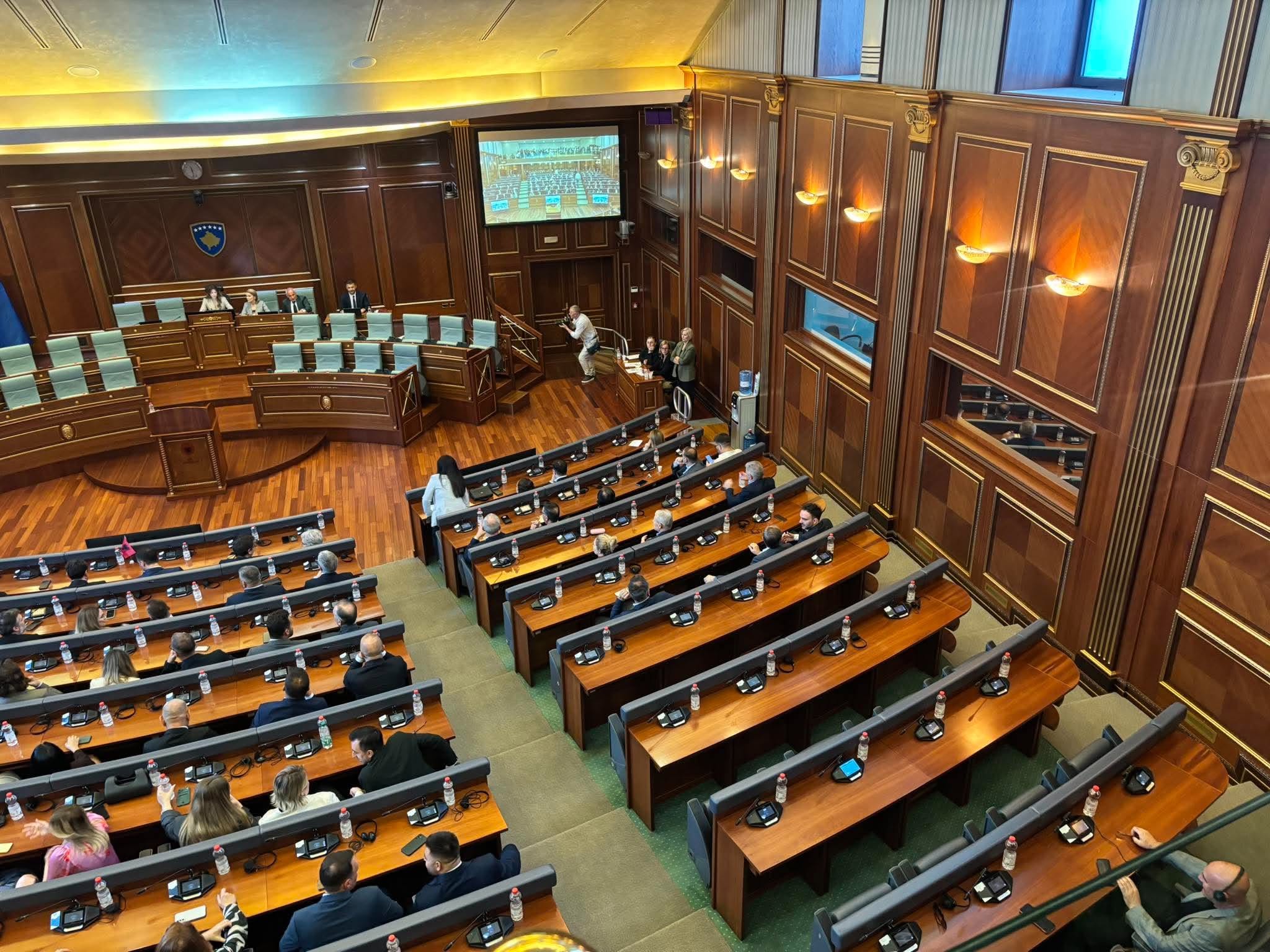 Aleanca ka bojkotuar edhe seancën e sotme konstituive në Kuvend.