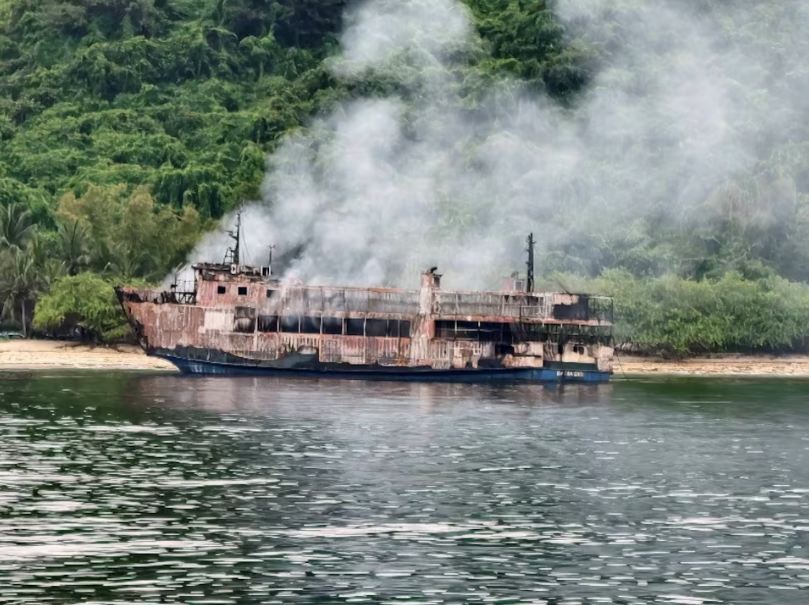Nxirren 30 trupa nga trageti i djegur në Filipine, bilanci i viktimave shkon në 35.