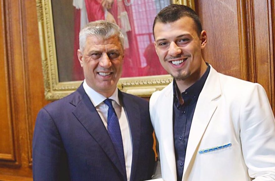 Pritja e Endrit Thaçit për kthimin e babait dhe shokëve të UÇK-së në Kosovë