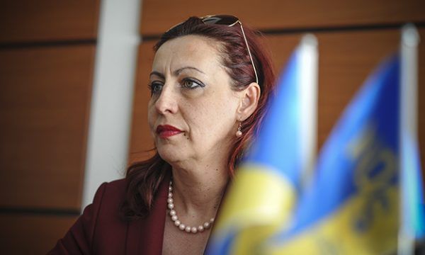 Emilia Rexhepi zgjidhet nënkryetare e komuniteteve joshumicë joserbe me 70 vota për dhe 7 abstenime.