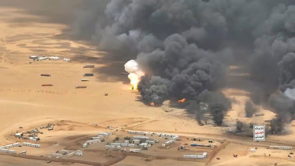 Sulmi i Houthive ndaj bazës ajrore saudite: një hakmarrje me raketa dhe dronë