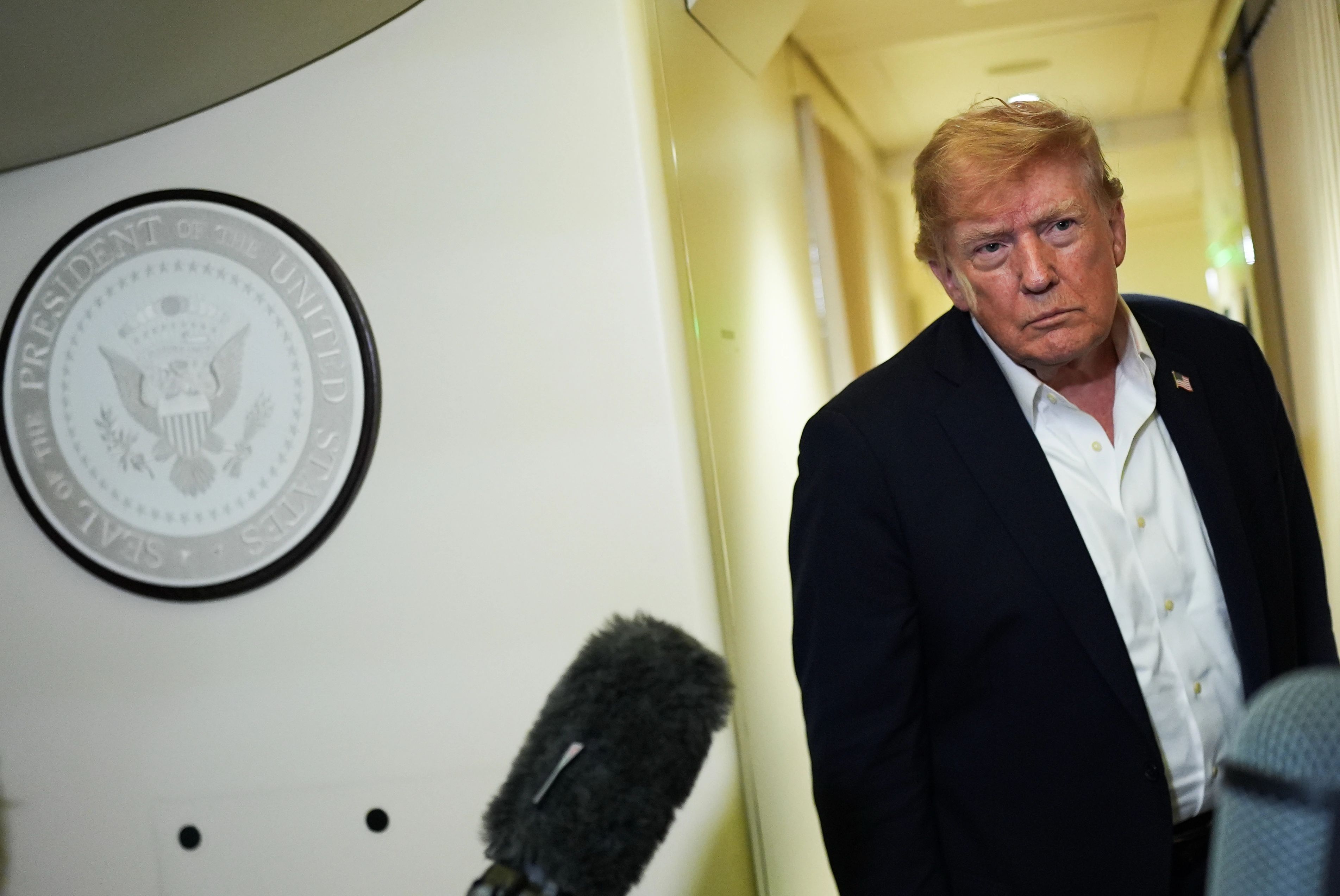 Trump sfidon paralajmërimet për inteligjencën artificiale ndërsa industria kërkon ngadalësim